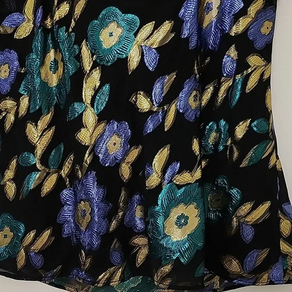 NWT Lovers and Friends Baby Doll Metallic Floral Rhode Cami Tank Top Size Medium - Picture 13 of 16